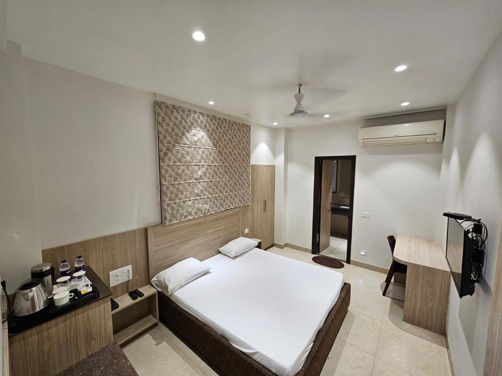 Hotel Bagla Atithi Banaras Varanasi Bagian luar foto